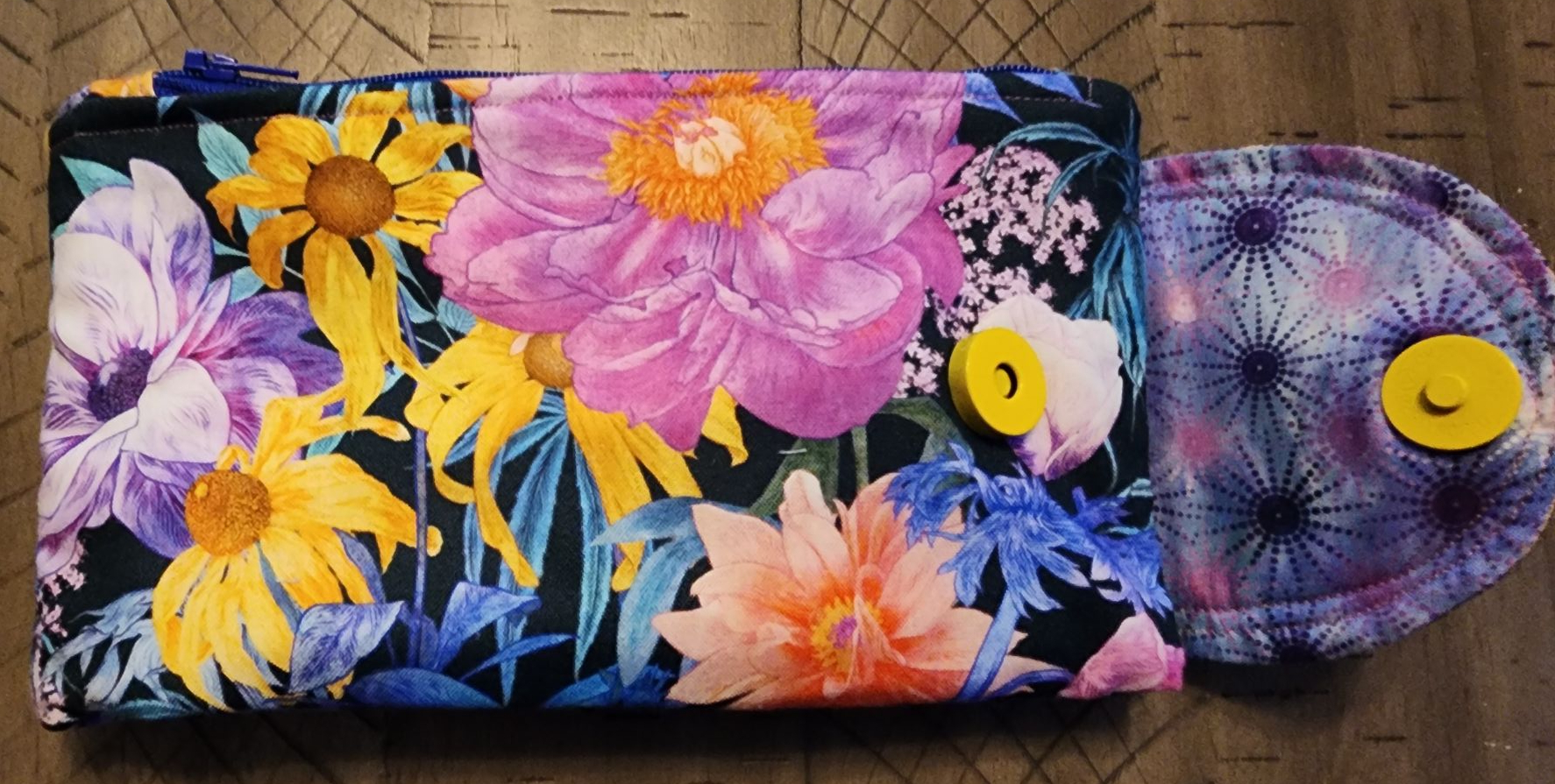 Road Trip Wallet - view B